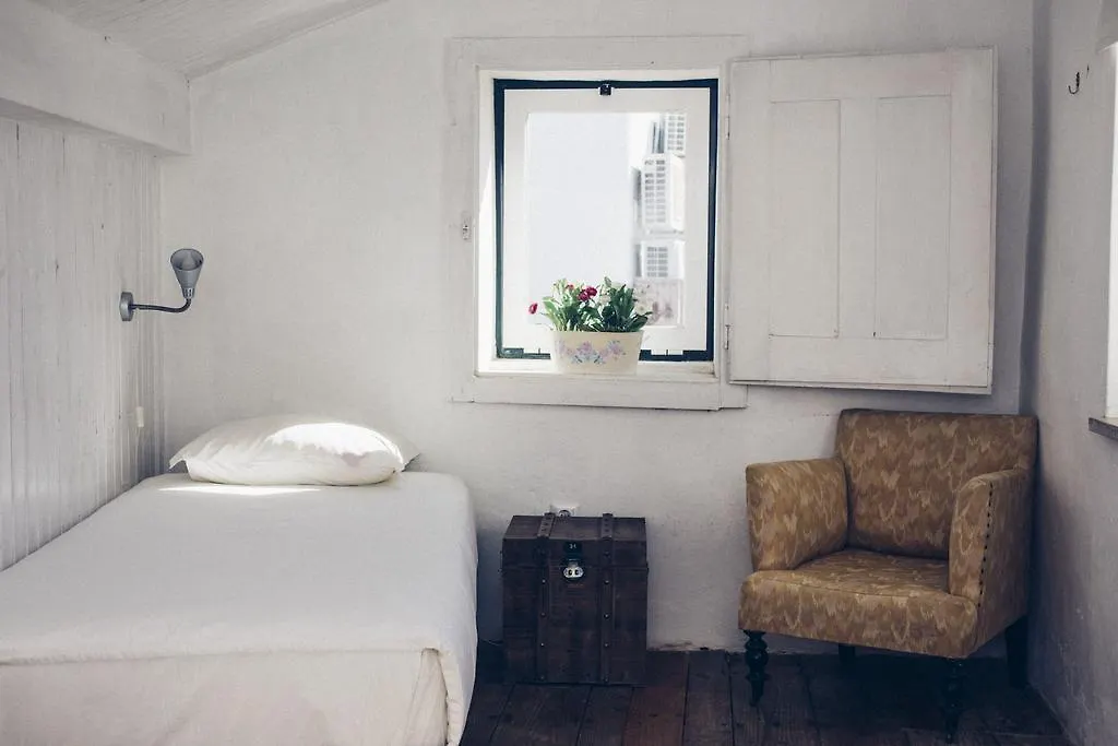Boutique Taghostel Lagos